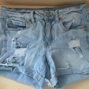 Light washed shorts